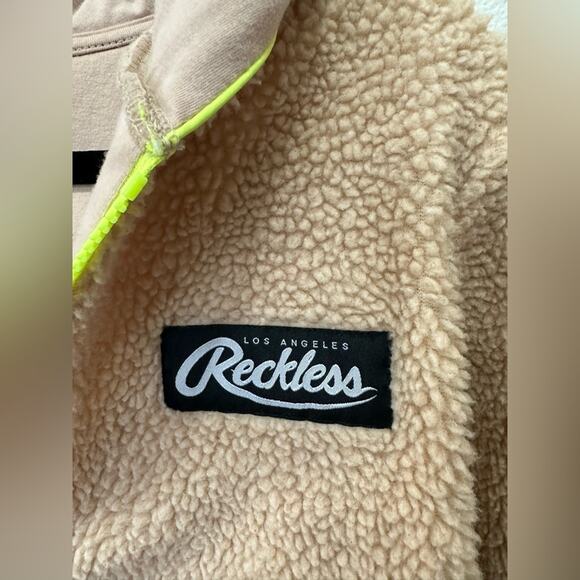 YOUNG & RECKLESS MENS FUZZY LONG SLEEVE HOODIE SIZE SMALL NEON RAIDERS - Picture 2 of 11